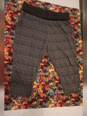 Calia Capri Length Relax Fit Pants